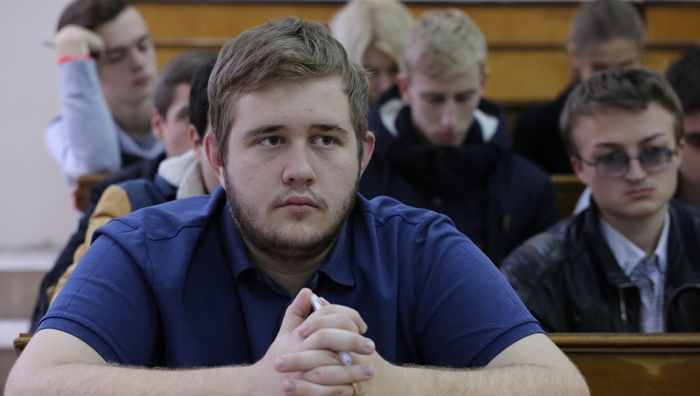 Вспоминая трудные годы войны