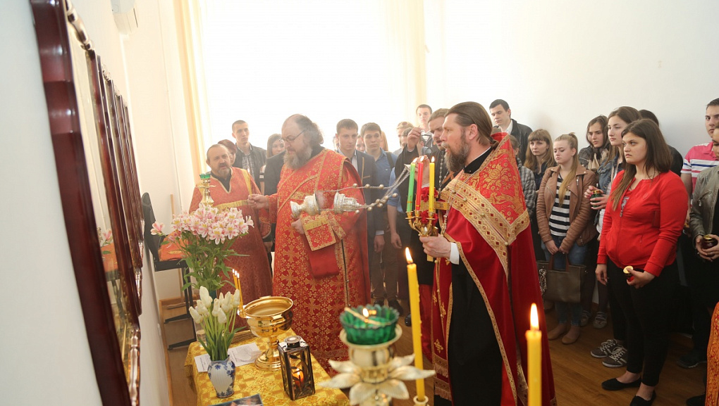 Благодатный огонь прибыл в КубГАУ!