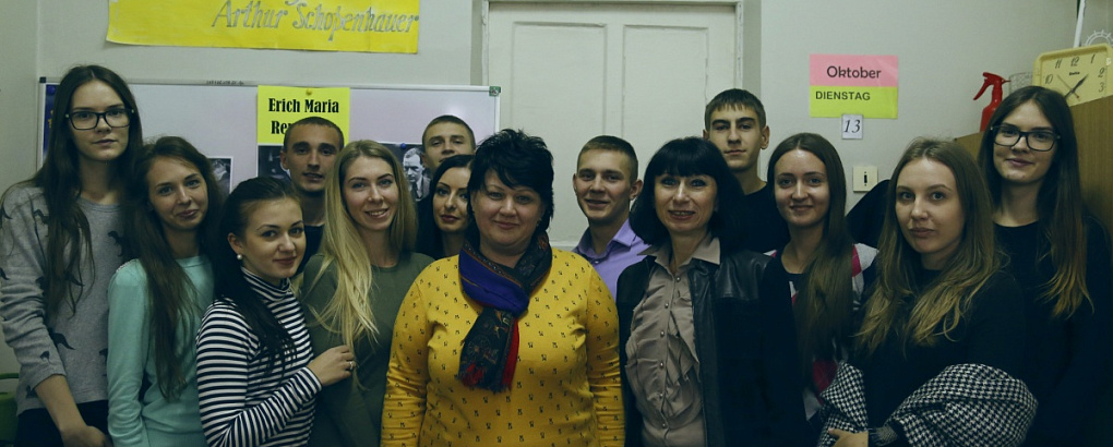 Еще как читают!