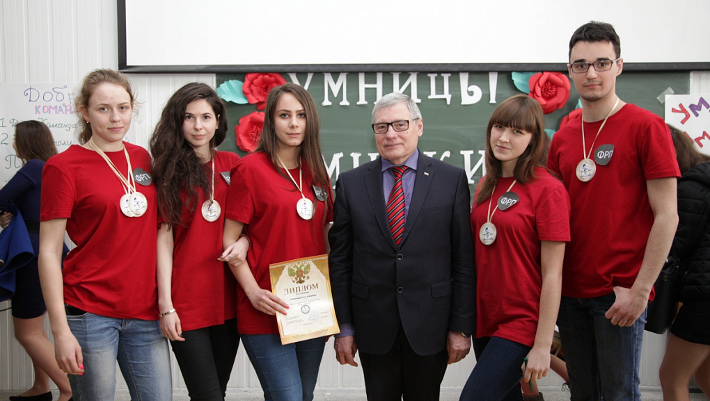 Наши умники и умницы