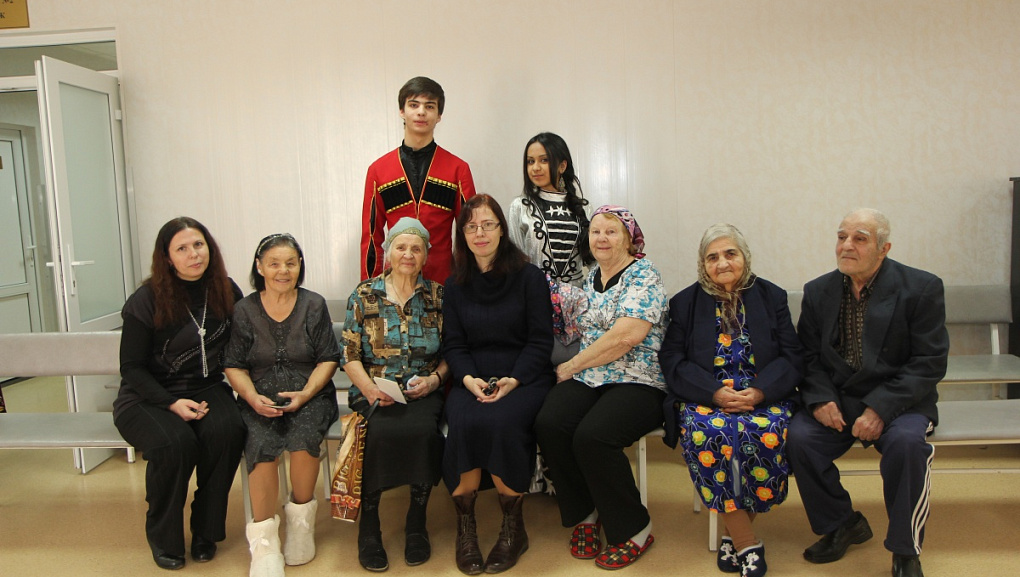 Студенты КубГАУ в госпитале для ветеранов войн им. профессора В. К. Красовитова