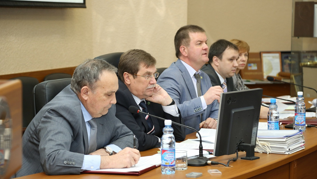 Ученый совет наградил лучших