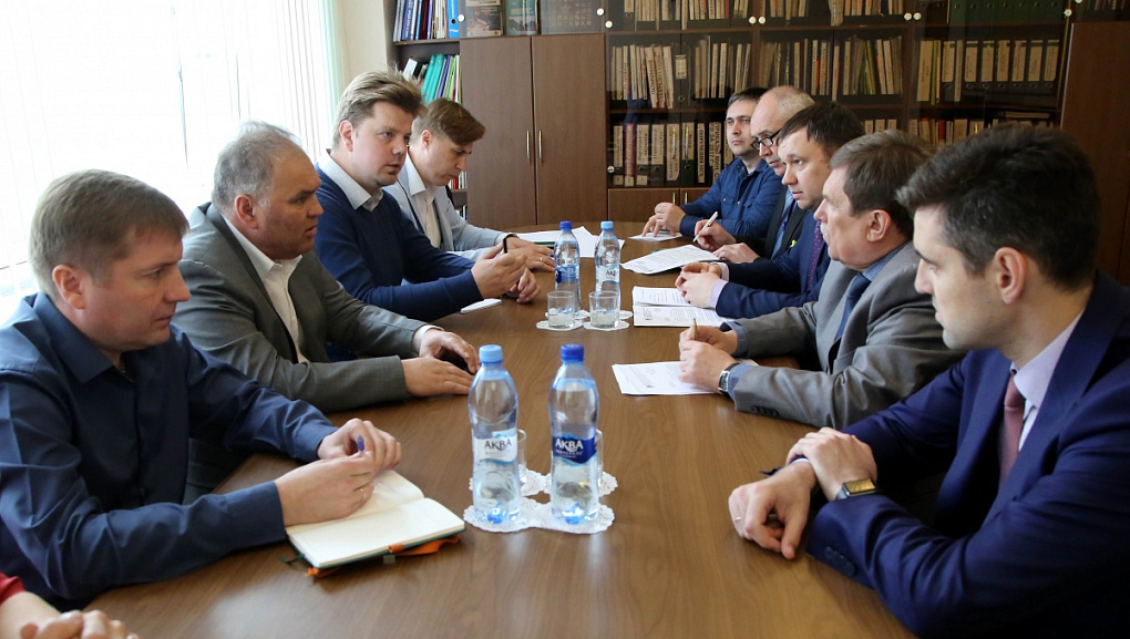 Крепнет связь науки с производством