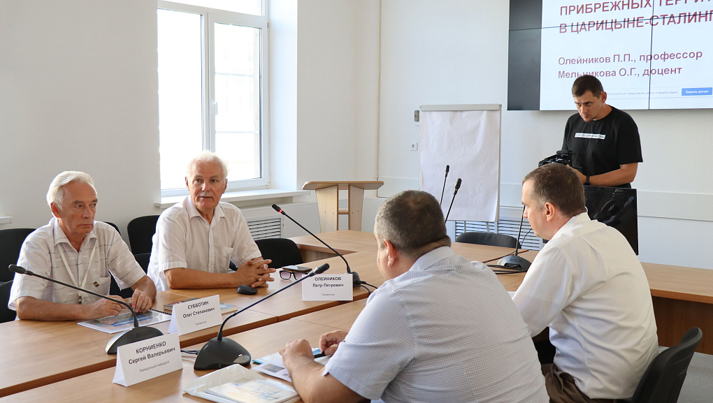 Профессор  кафедры архитектуры КубГАУ выступил спикером на Международном архитектурном фестивале «Эко-берег» им. В.Н. Логвинова