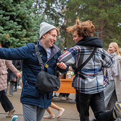 Пахнет солнцем и блинами – нынче Масленица с нами!