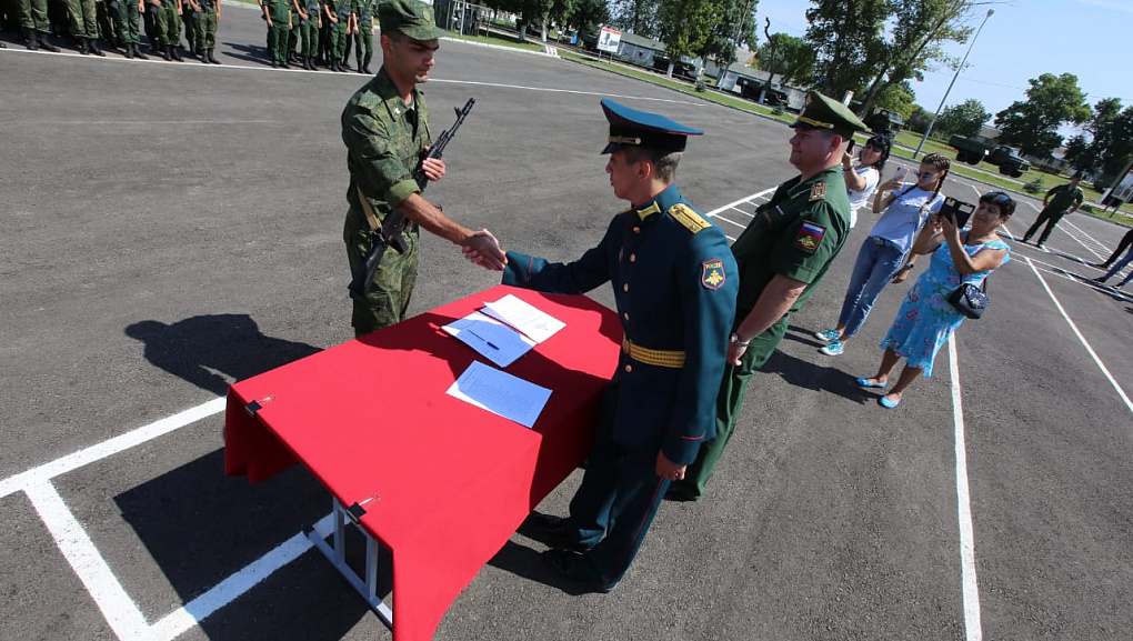Курсанты военного института дали присягу