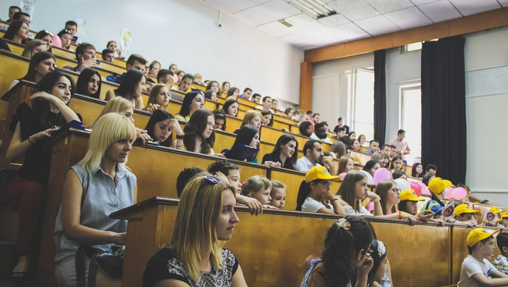 Факультет управления и НКО: что общего?