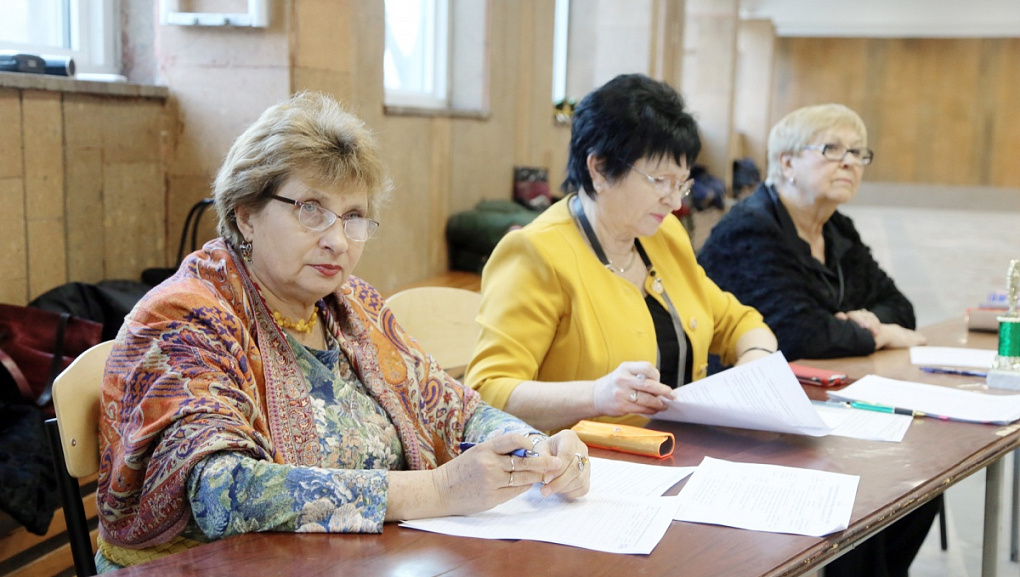 Мы читаем строки о войне