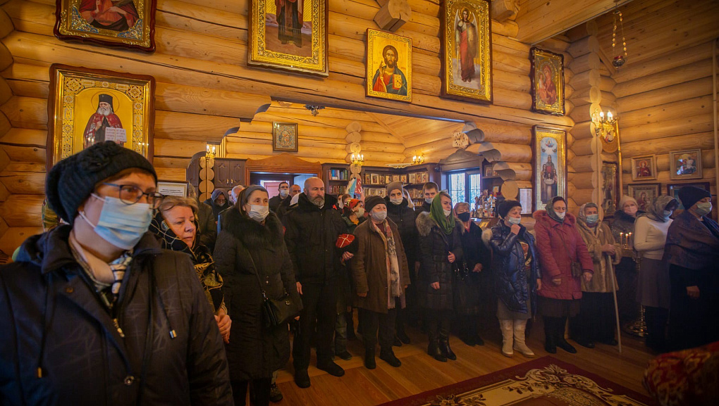 Праздничная служба в студенческом храме 