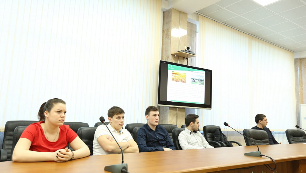 За круглым столом о проблемах и перспективах