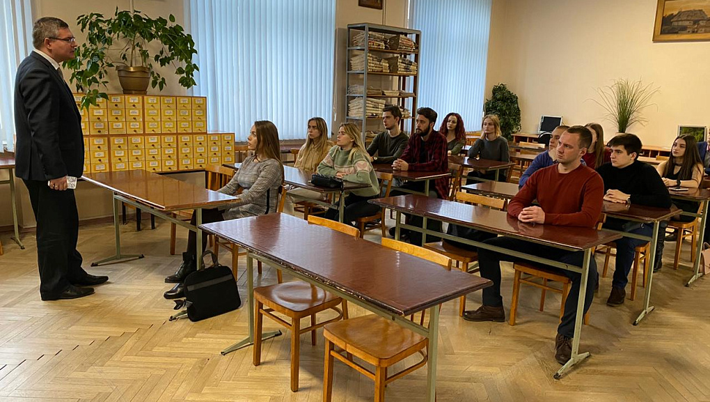 «Служителям Фемиды» посвящается