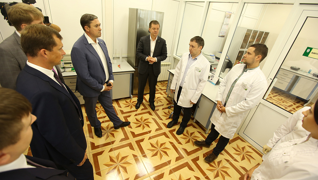 В КубГАУ открыли уникальную лабораторию молекулярно-генетических исследований в АПК