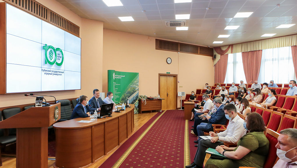 Награждение в честь Дня медицинского работника