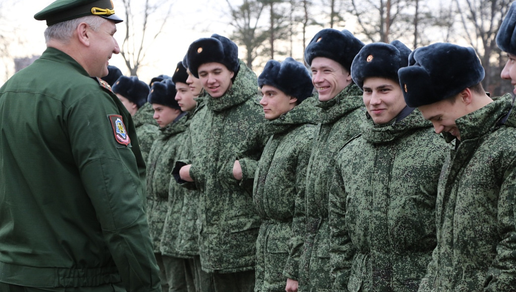 Соревнования студентов учебного военного центра