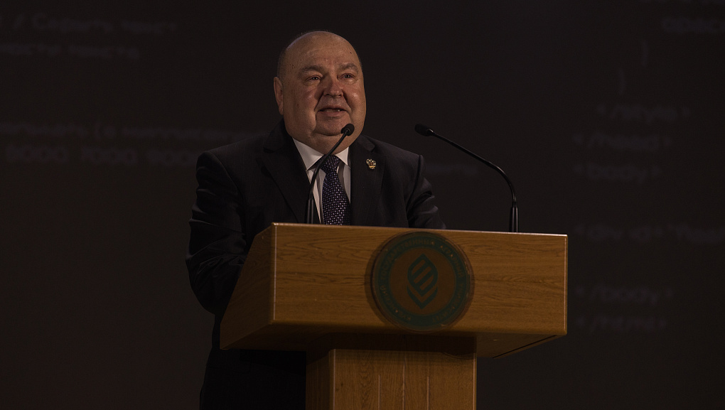 25 лет движения вперёд: факультет прикладной информатики отметил юбилей