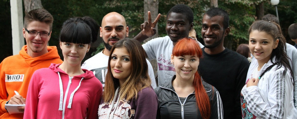 Многонациональная смена в «Дубраве»