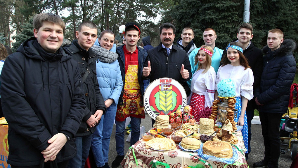 С Масленицей! 