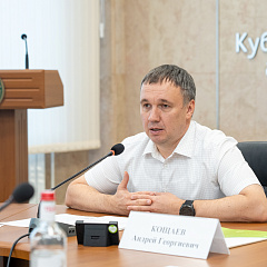 Перелистывая «Страницы жизни»