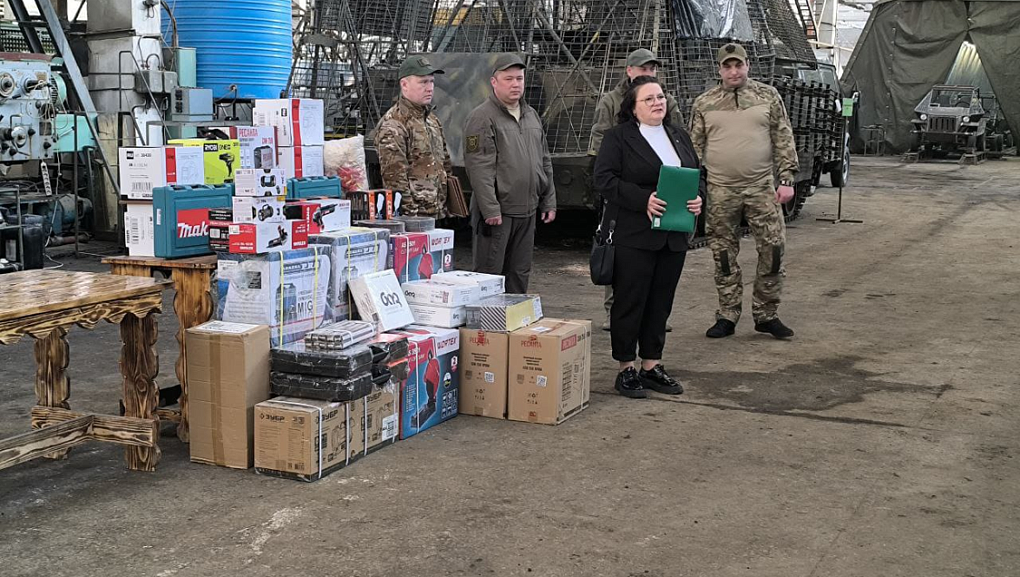 Всё для фронта, всё для победы!