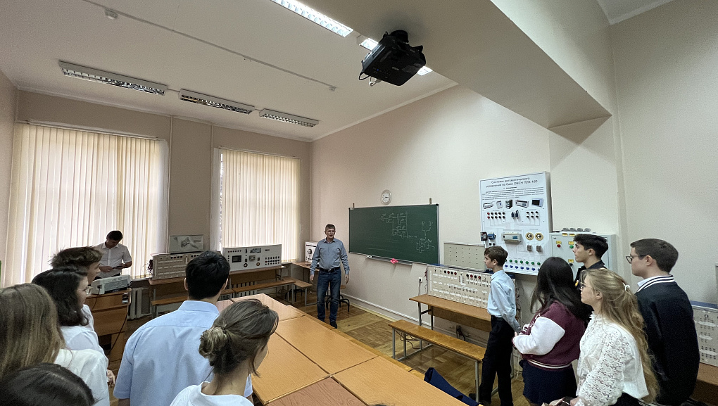 В КубГАУ провели мастер-класс «Автоматические системы управления»