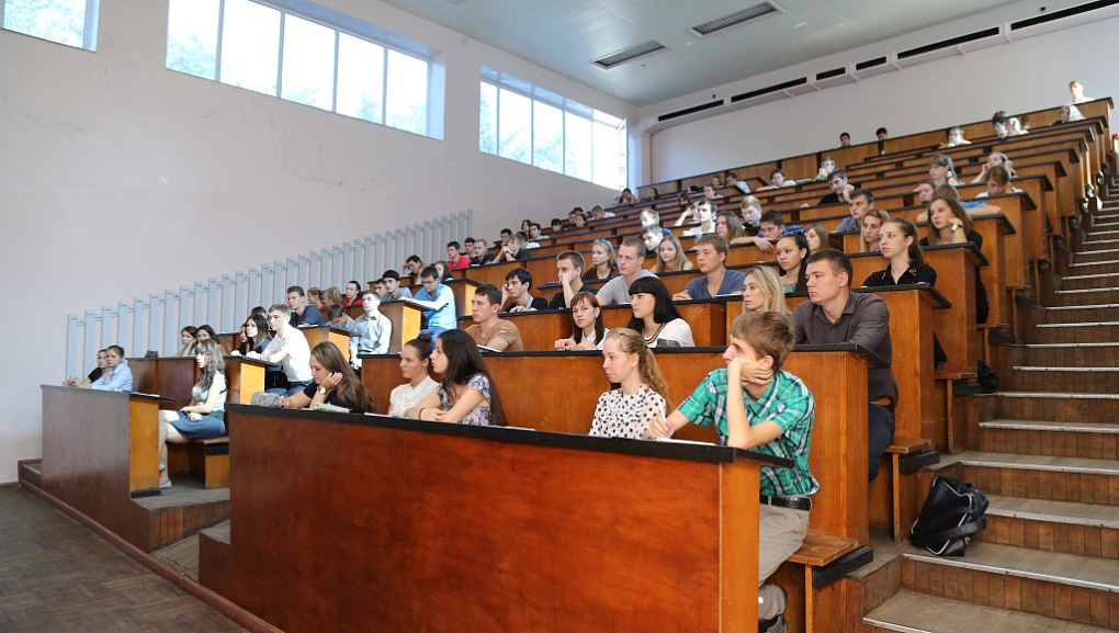 Знакомство с жизнью университета