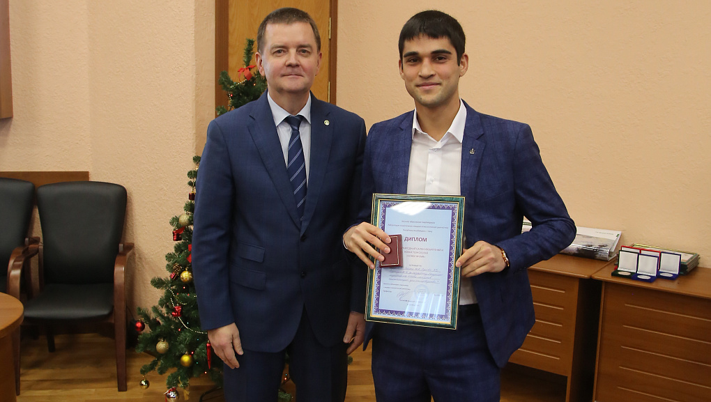 Наградили выдающихся