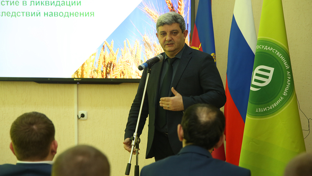Поблагодарили добровольцев