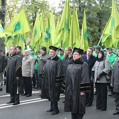 КубГАУ занял первое место на параде чайников