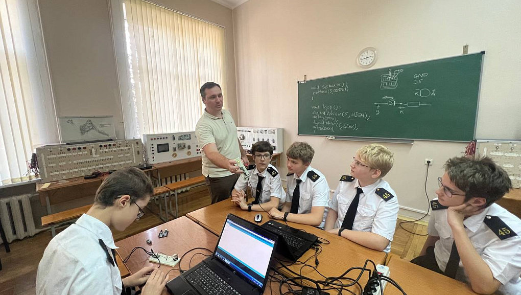 Мастер-класс «Знакомство с микроконтроллерами»   
