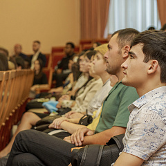 Приветствуем иностранных студентов 1 курса!