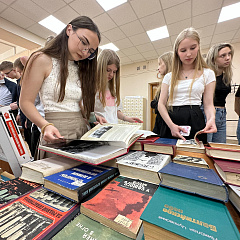 Книжная выставка ко Дню Победы