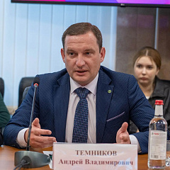 Герои рядом