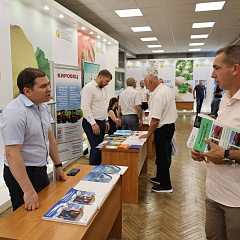 Губернатор Кубани провёл предуборочное совещание в КубГАУ