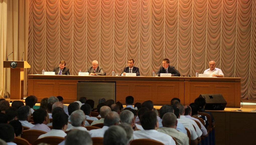Семинар-совещание «Об особенностях проведения осенних полевых работ и сева озимых культур под урожай 2016 года»