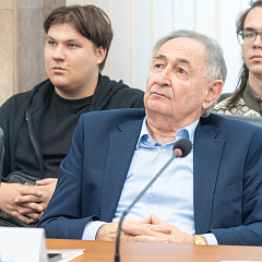 Перелистывая «Страницы жизни»