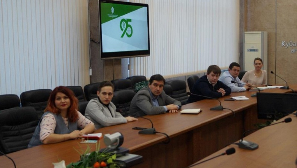 Совместное заседание молодых ученых