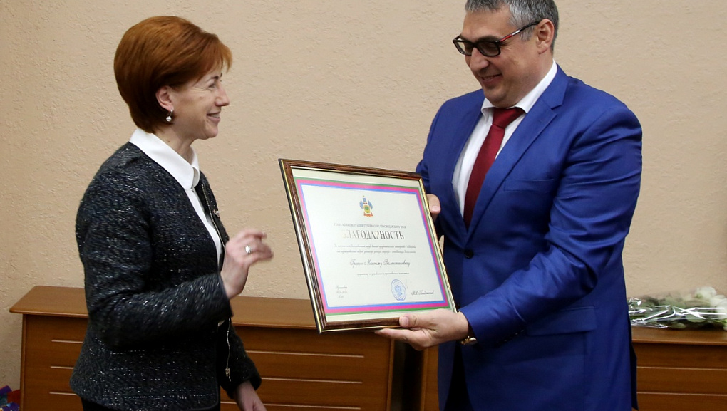 На Ученом совете наградили лучших