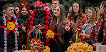 Пахнет солнцем и блинами – нынче Масленица с нами!