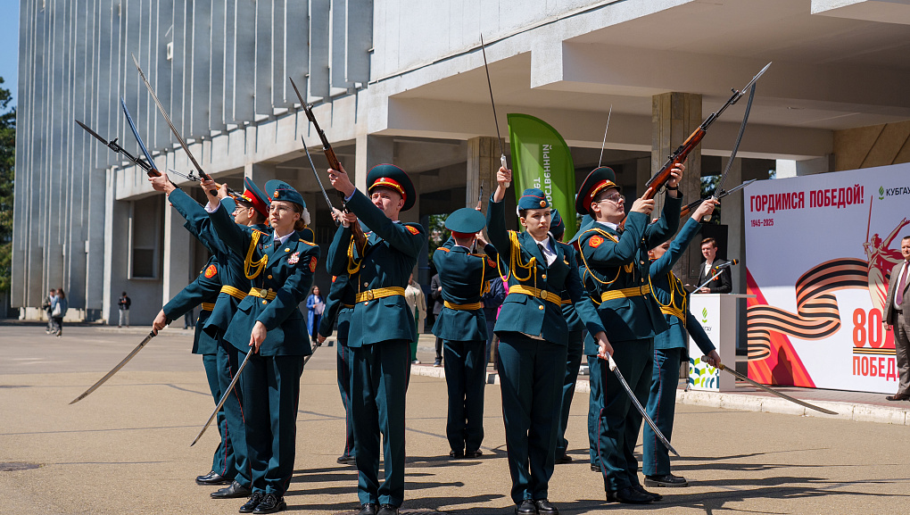 Великая Победа в сердцах поколений