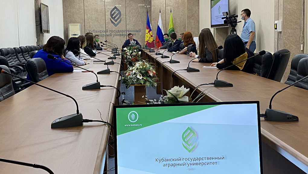Ректор КубГАУ встретился с новым составом ОСО