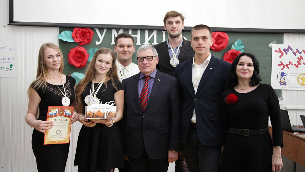 Наши умники и умницы